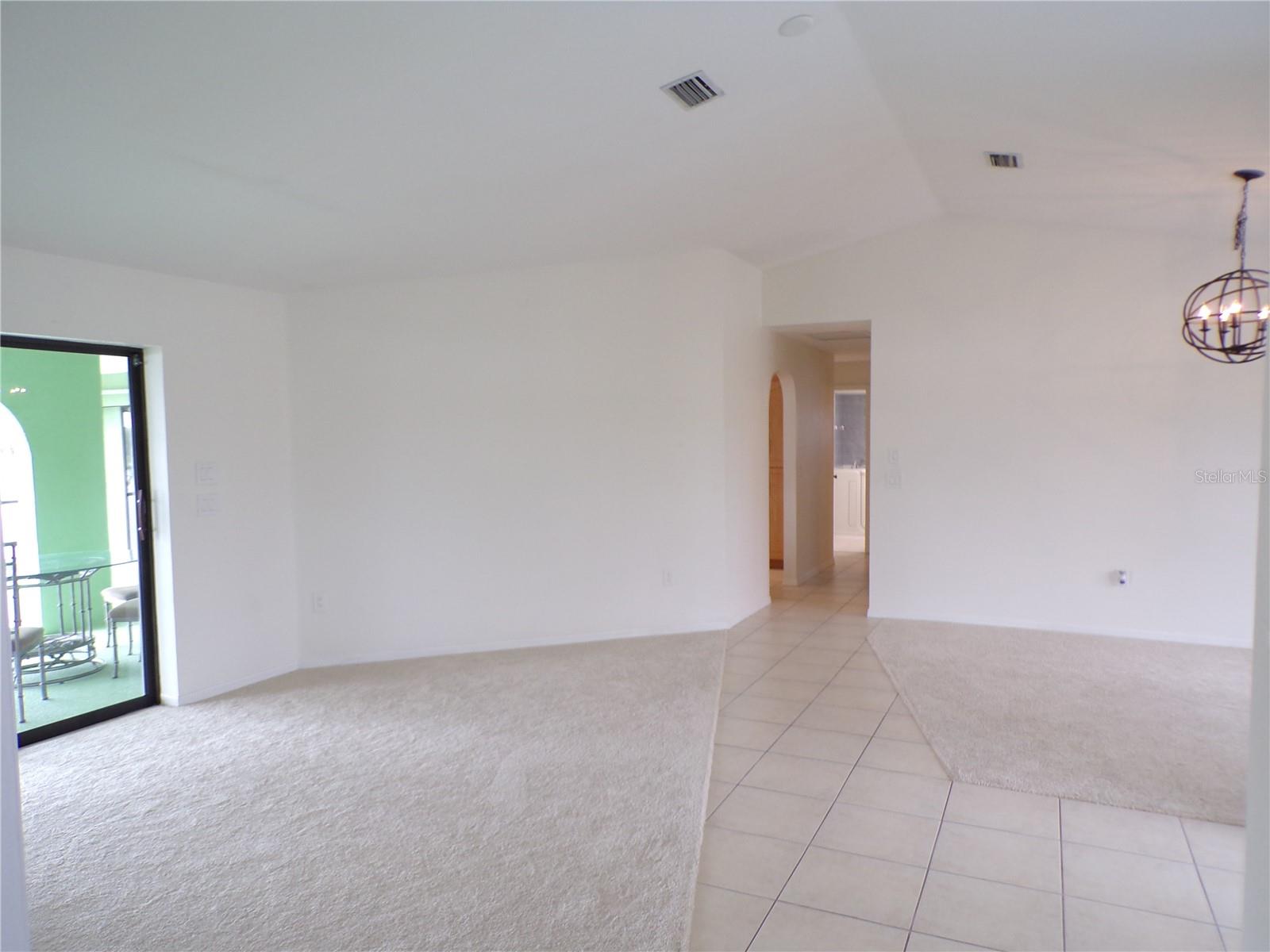 Image 8 of 61 For 2437 Greenland Court