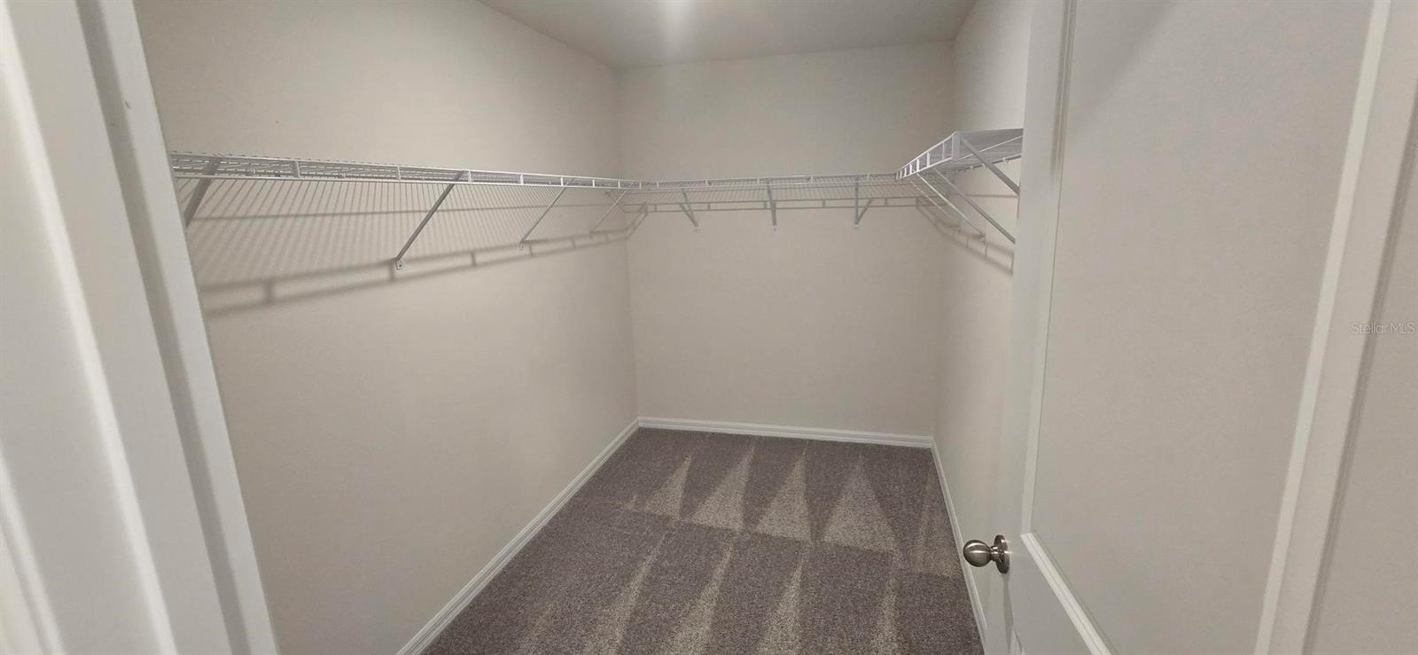 Image 9 of 14 For 184 Athabasca Drive