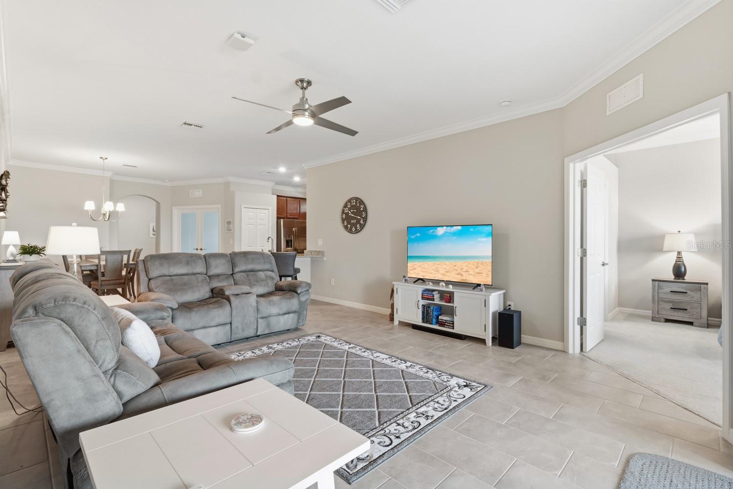 Image 10 of 44 For 17652 Woodland Court