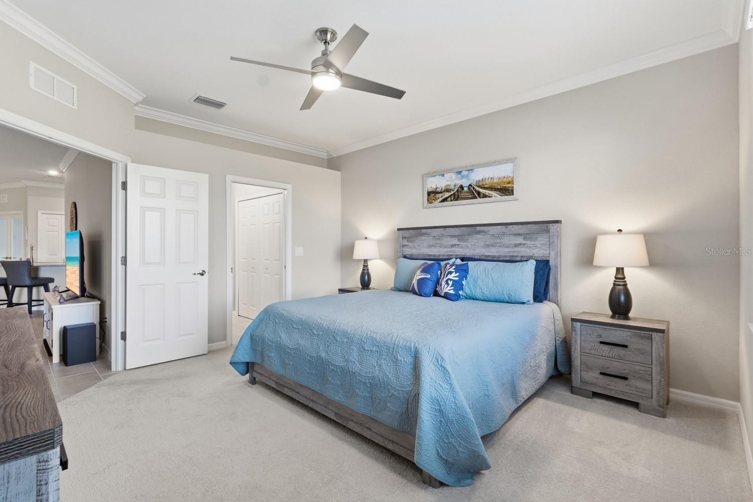 Image 15 of 44 For 17652 Woodland Court