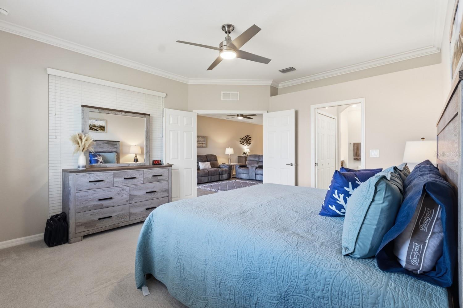 Image 16 of 44 For 17652 Woodland Court