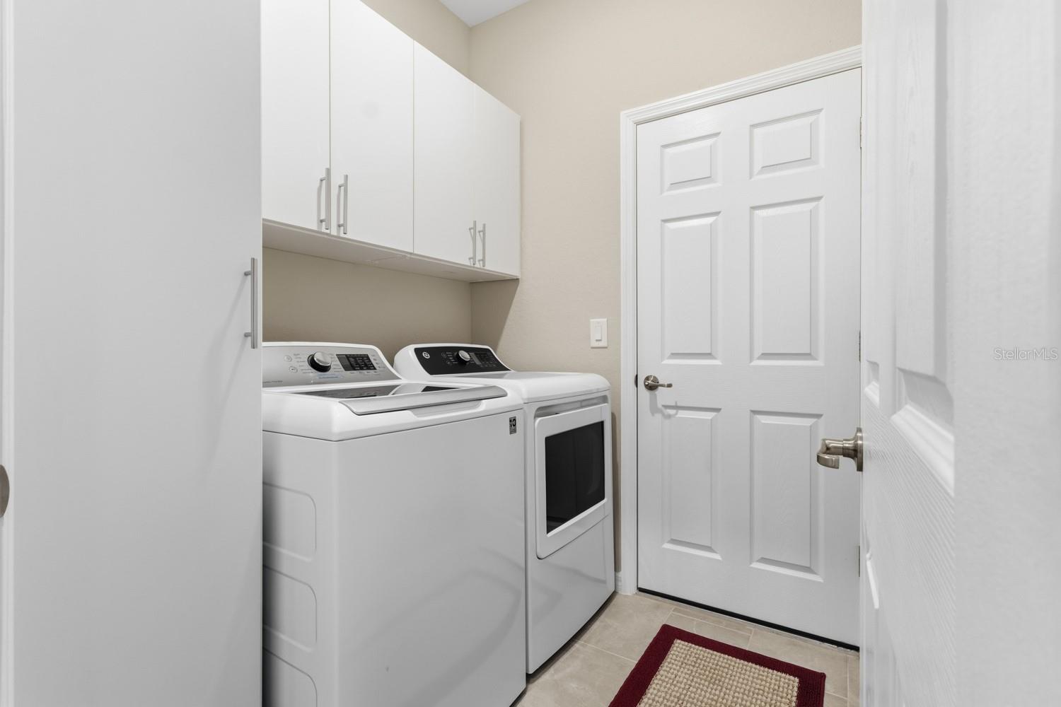 Image 20 of 44 For 17652 Woodland Court