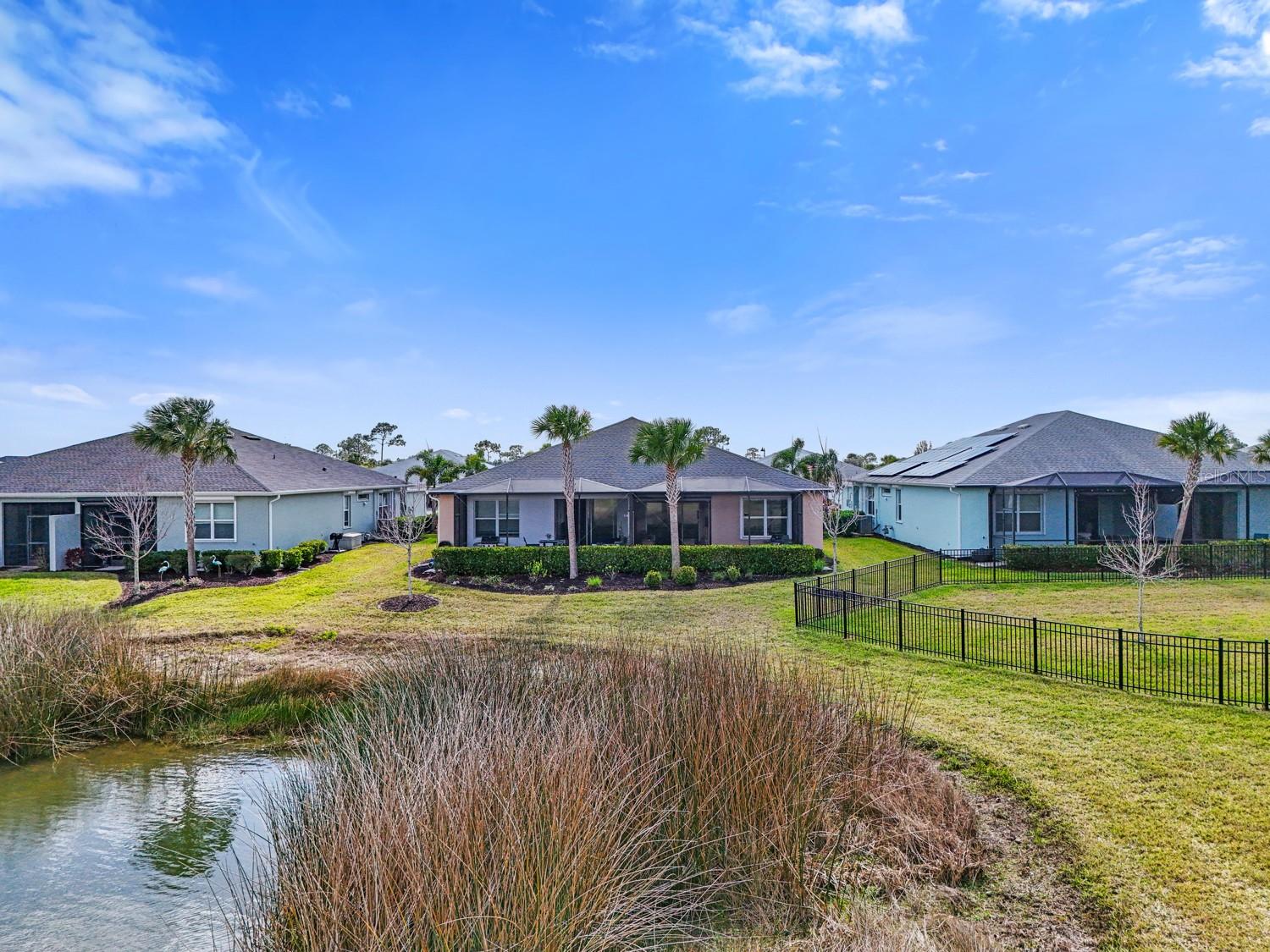 Image 27 of 44 For 17652 Woodland Court