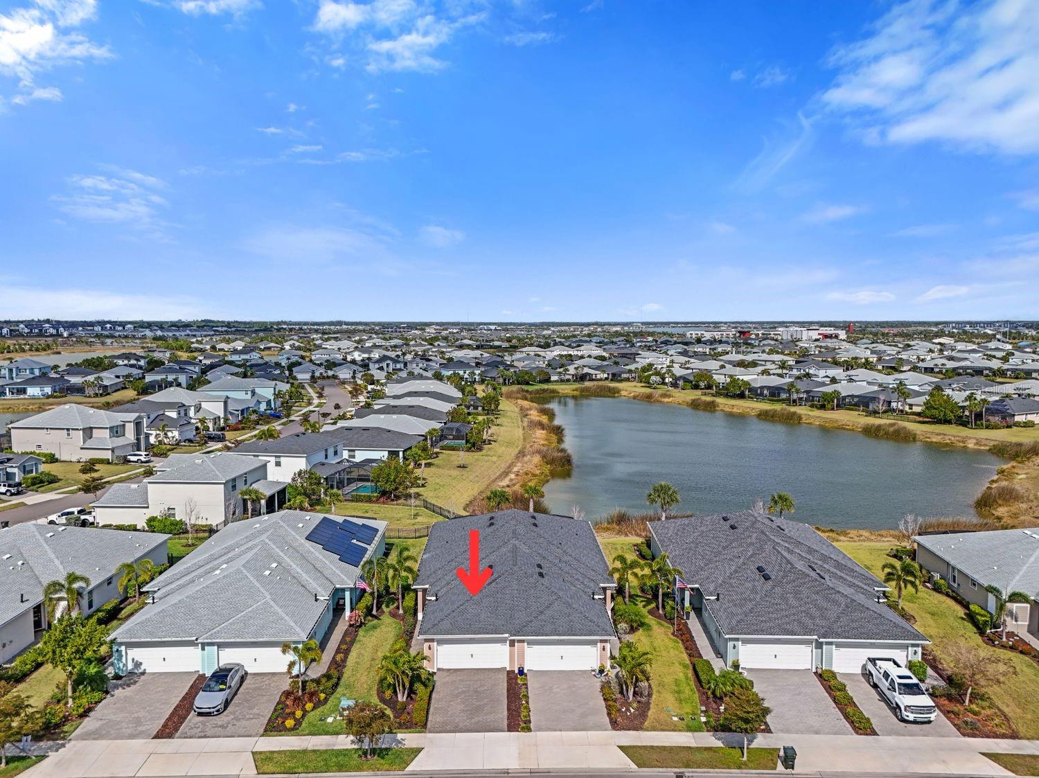 Image 28 of 44 For 17652 Woodland Court