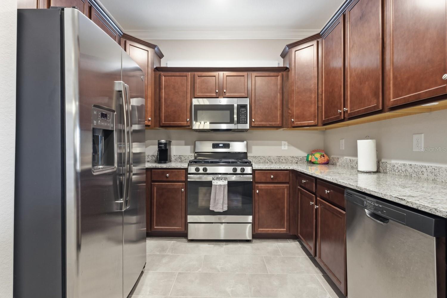 Image 4 of 44 For 17652 Woodland Court