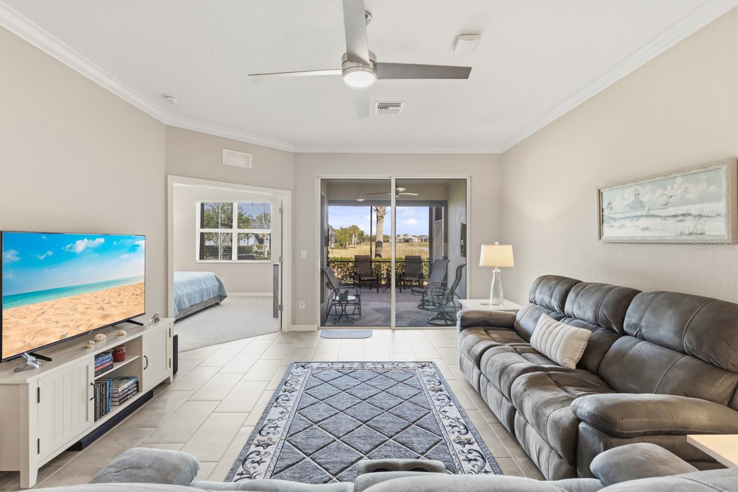 Image 8 of 44 For 17652 Woodland Court