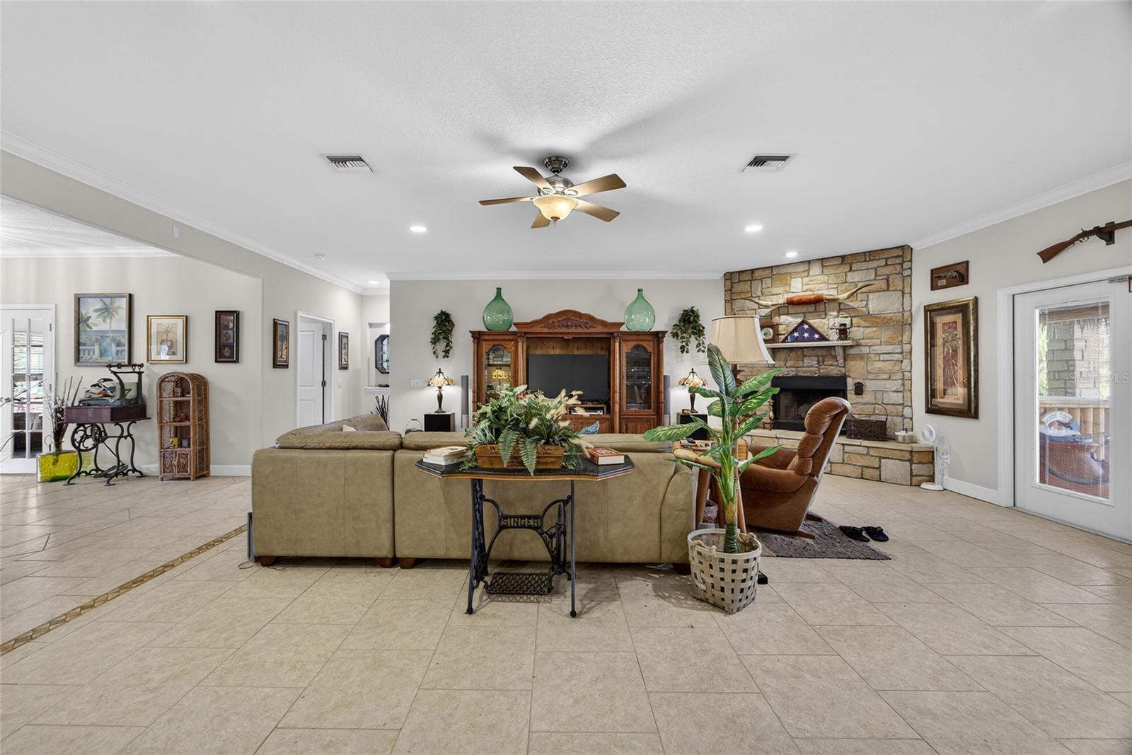 Image 10 of 48 For 3200 Rowland Drive