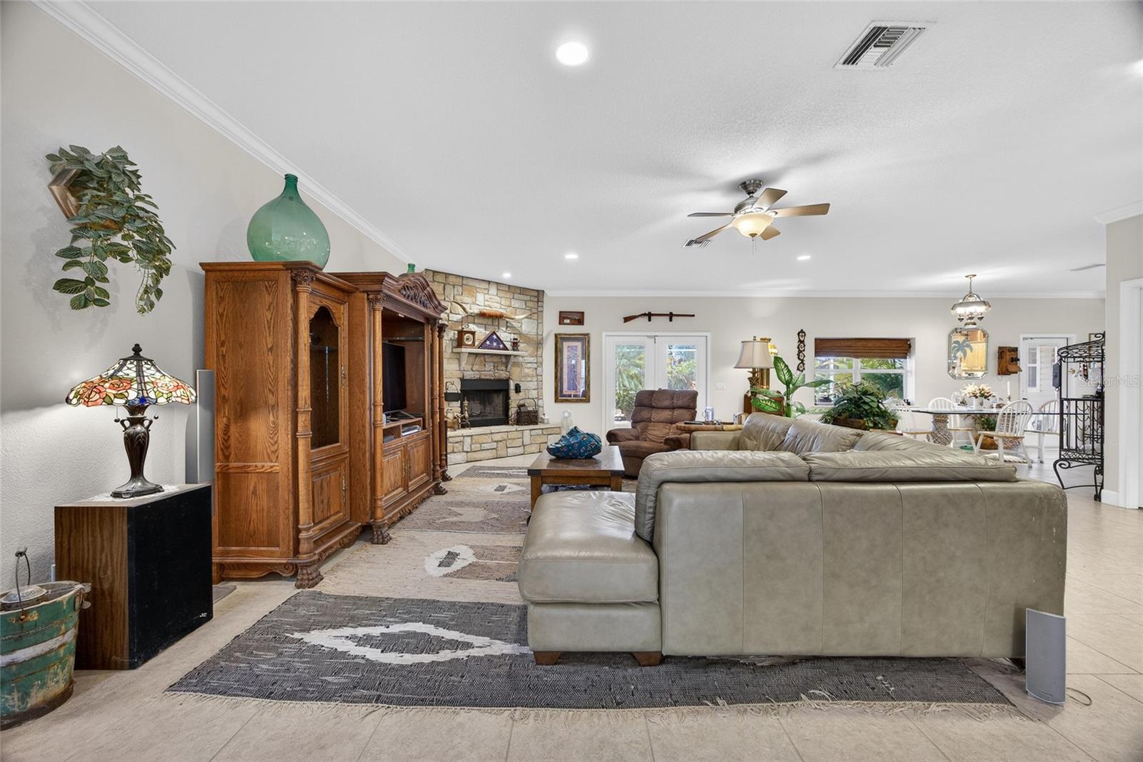 Image 8 of 48 For 3200 Rowland Drive