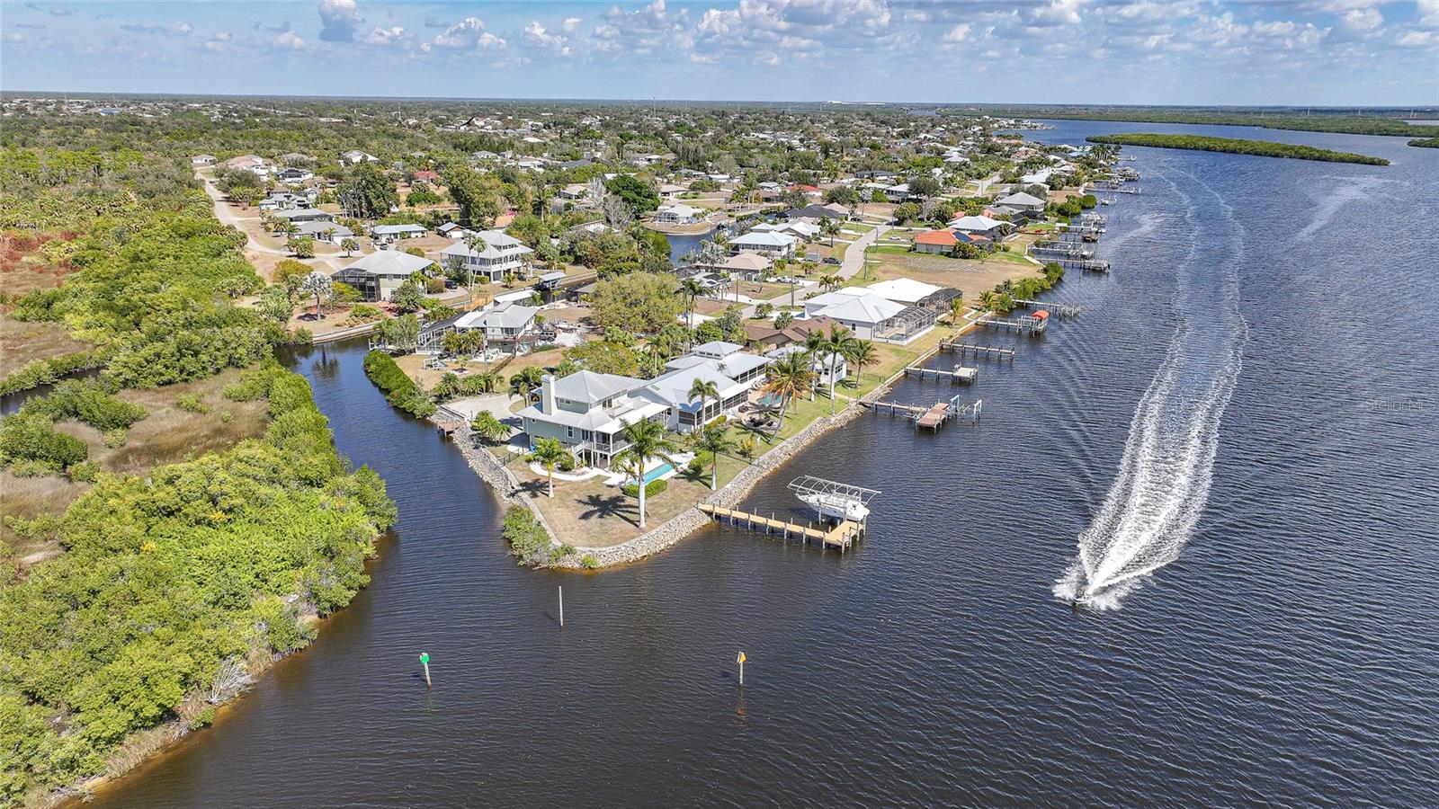 Image 36 of 80 For 3796 Peace River Drive