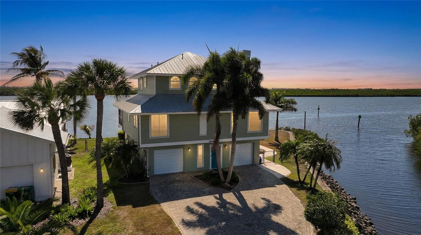 Image 44 of 80 For 3796 Peace River Drive