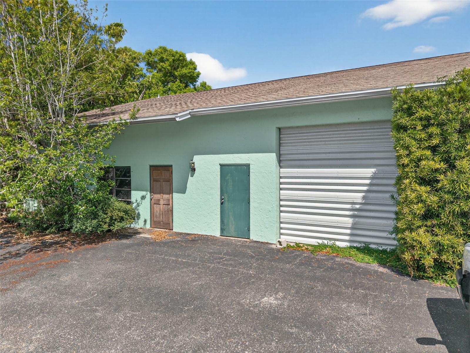 Image 6 of 30 For 3400 Rowland Drive