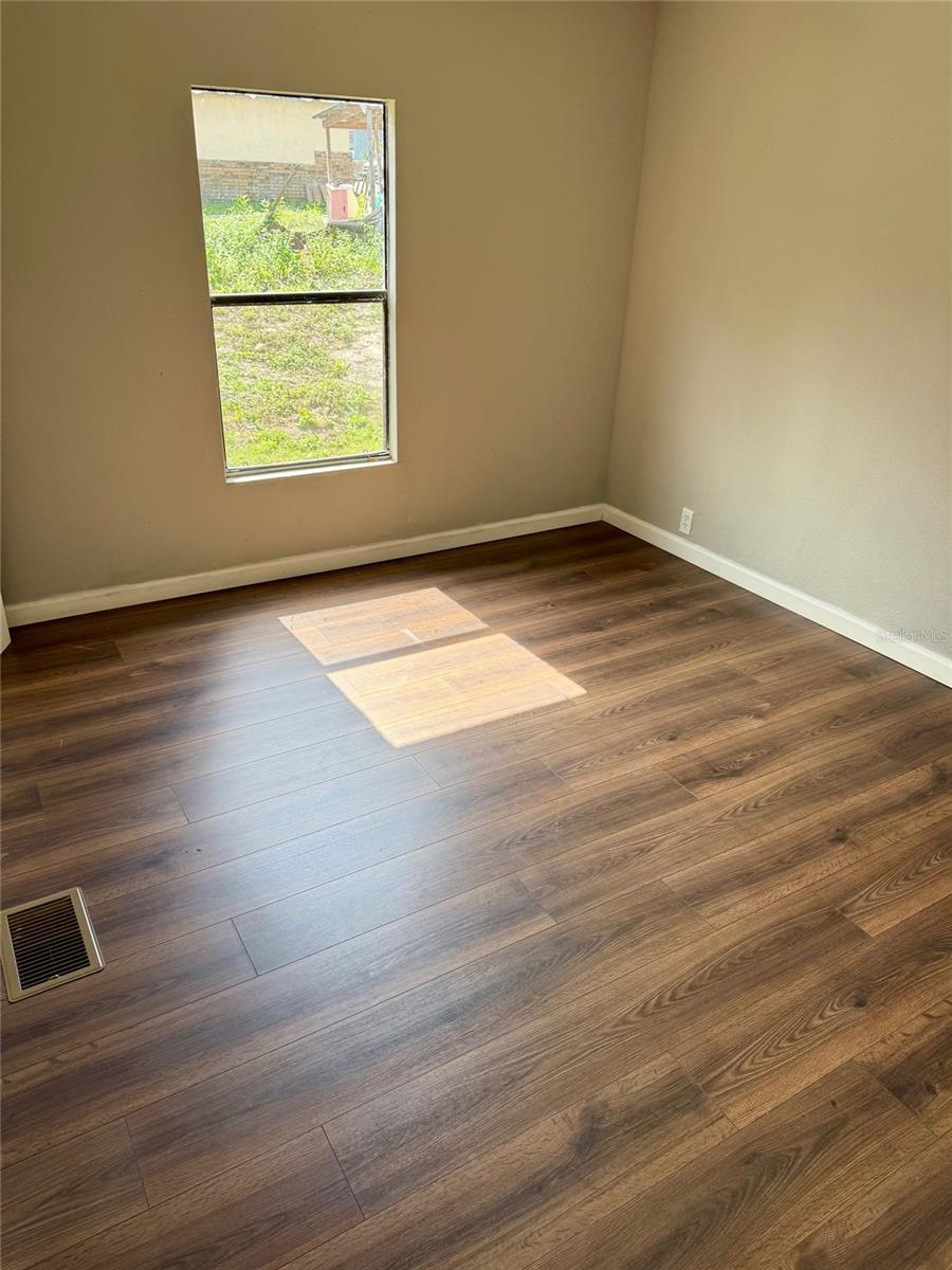 Image 17 of 28 For 3123 Crystal Hills Drive