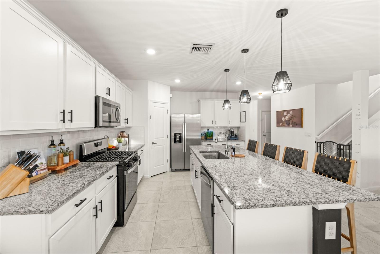 Image 4 of 57 For 42443 Cascade Drive