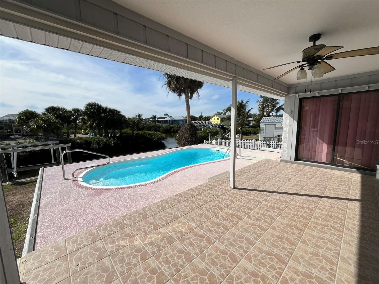 Image 12 of 17 For 1111 Brown Street