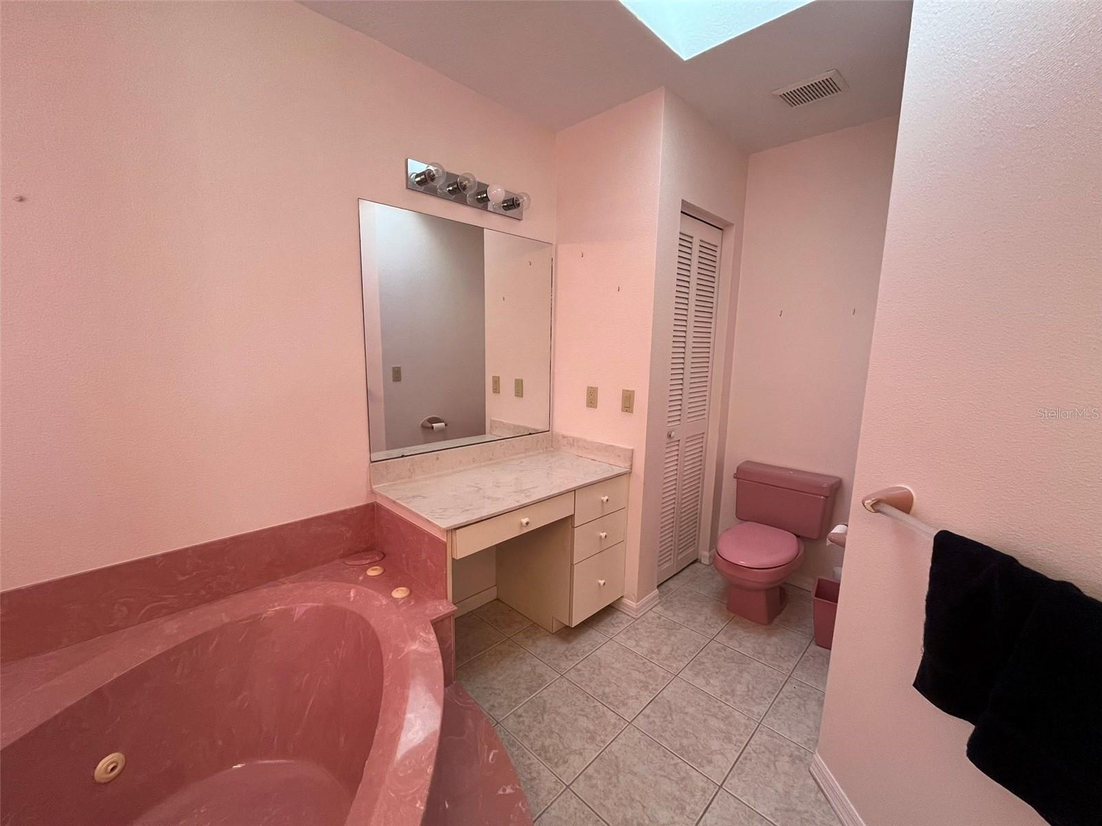 Image 9 of 17 For 1111 Brown Street