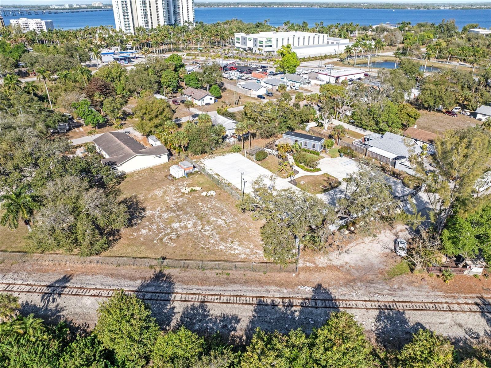 Image 15 of 28 For 1280 & 1290 Williams Street