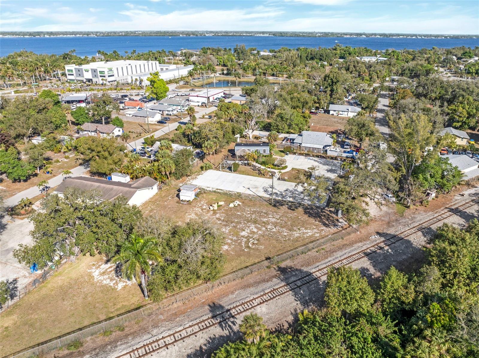 Image 17 of 28 For 1280 & 1290 Williams Street