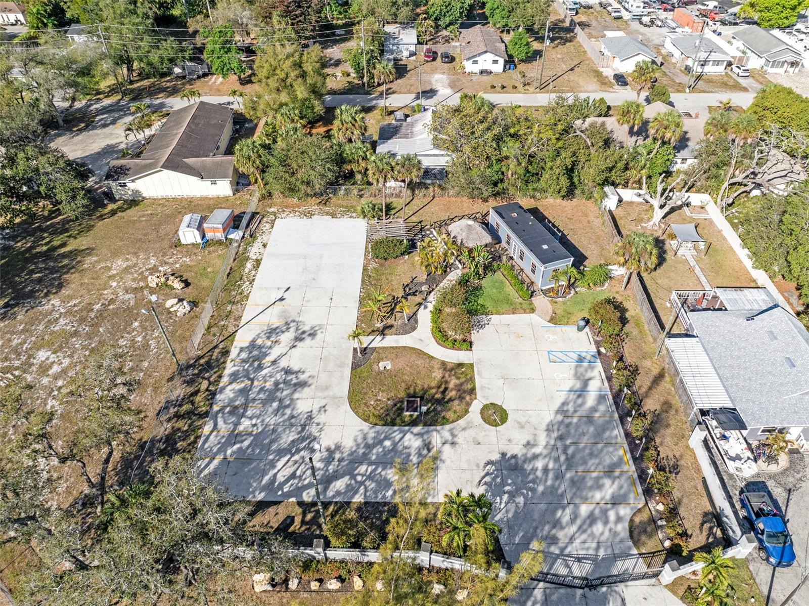 Image 4 of 28 For 1280 & 1290 Williams Street