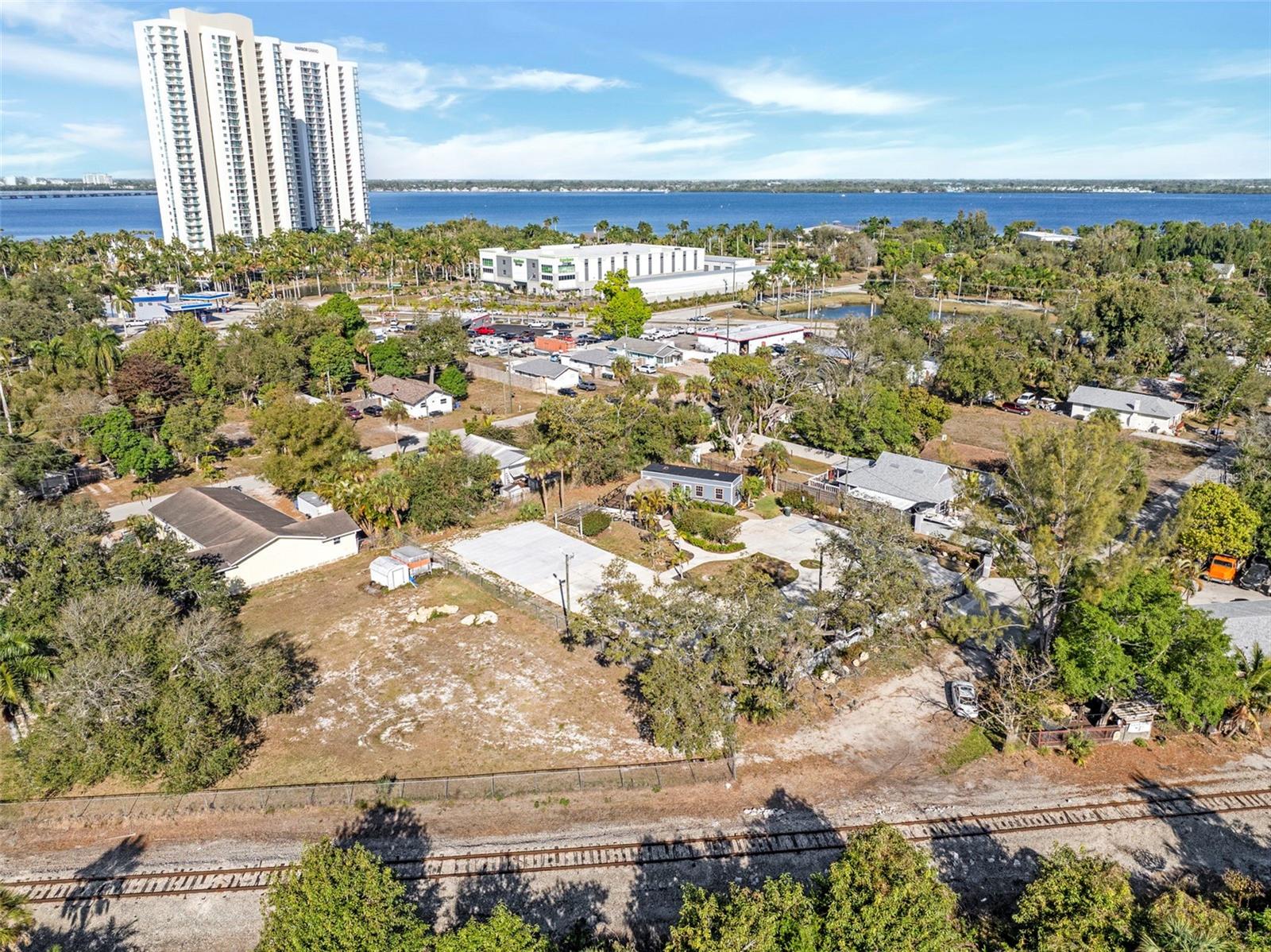 Image 6 of 28 For 1280 & 1290 Williams Street