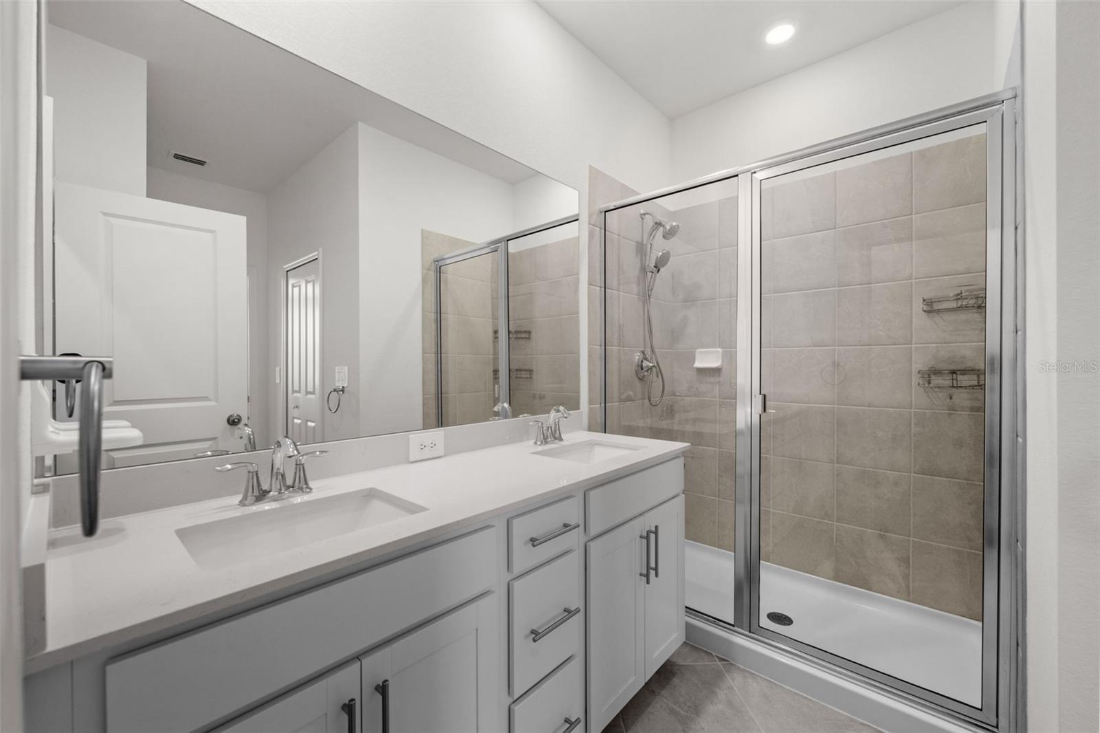 Image 12 of 44 For 14915 White Pearl Road