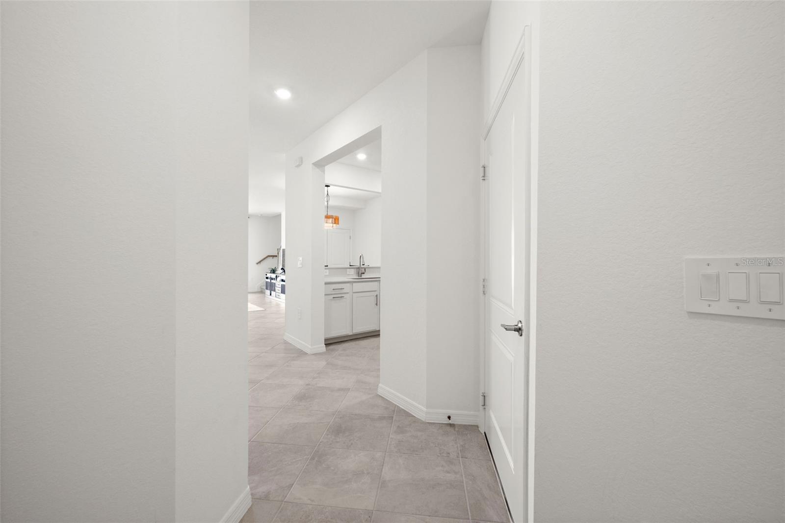 Image 21 of 44 For 14915 White Pearl Road