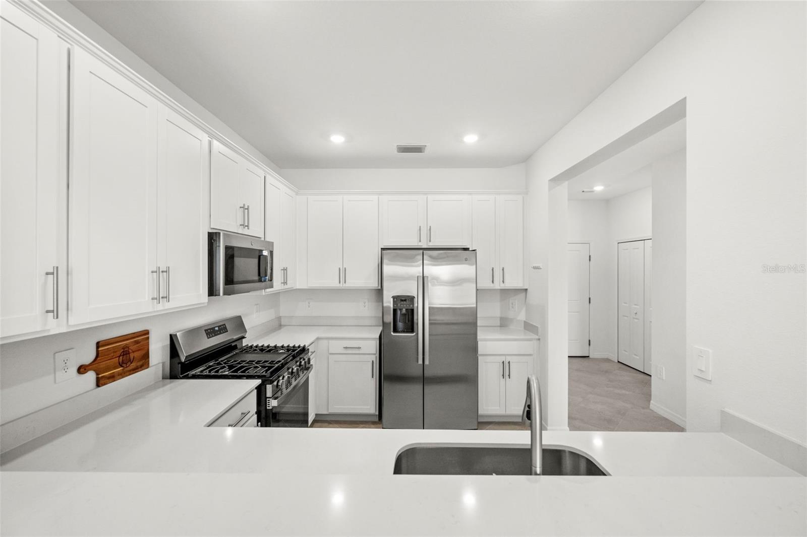 Image 4 of 44 For 14915 White Pearl Road