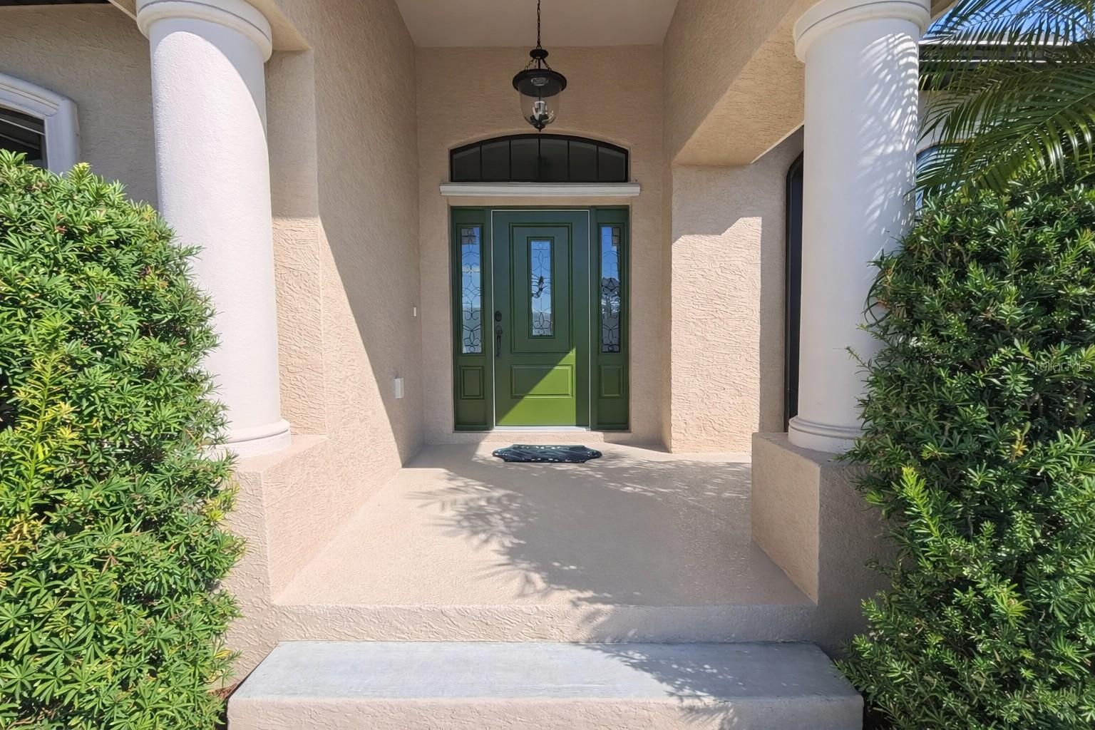 Image 4 of 35 For 2 Stern Place