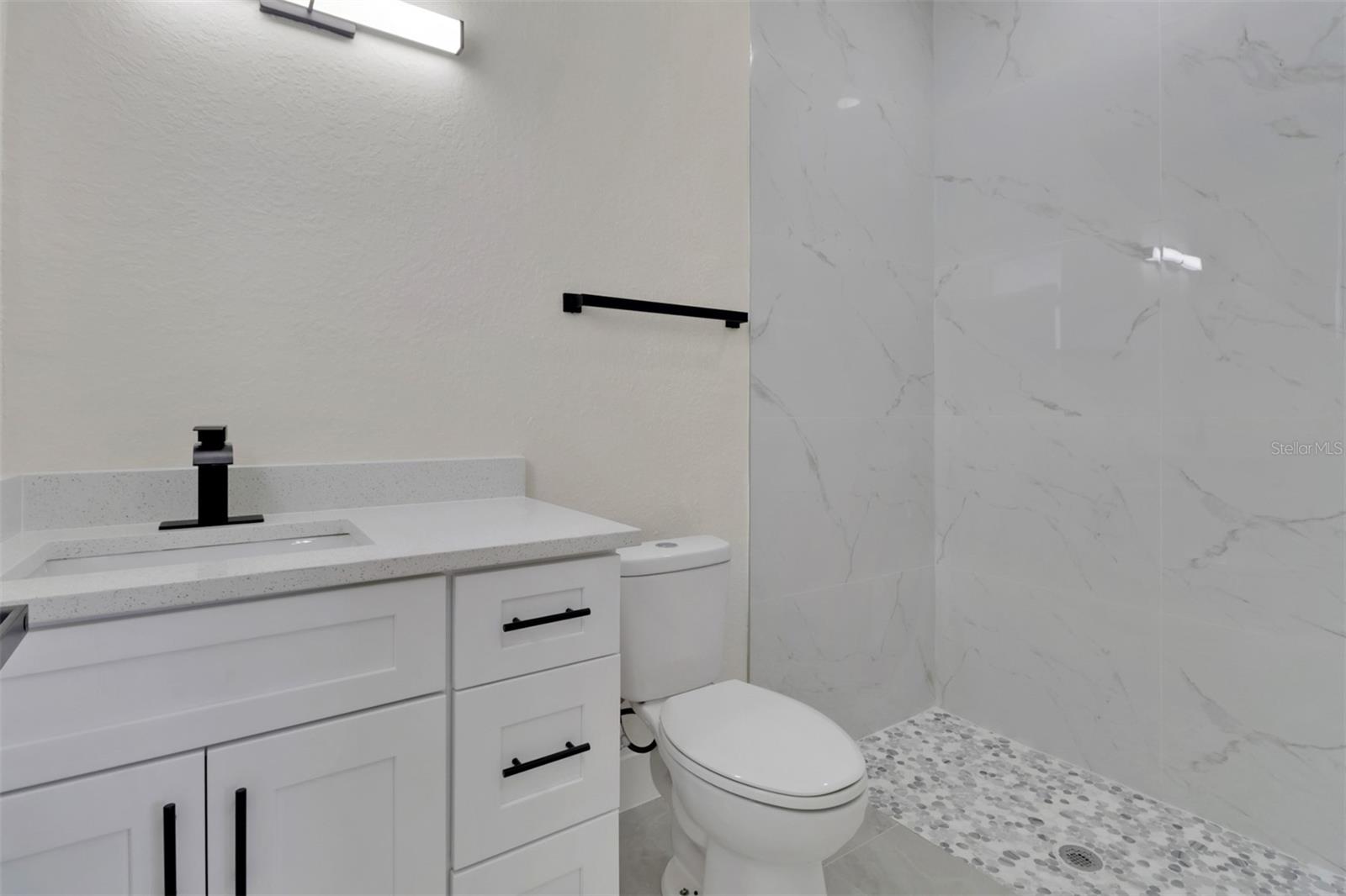 Image 15 of 23 For 4503 15th Street Sw