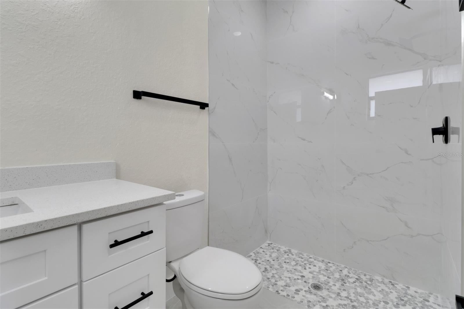 Image 16 of 23 For 4503 15th Street Sw