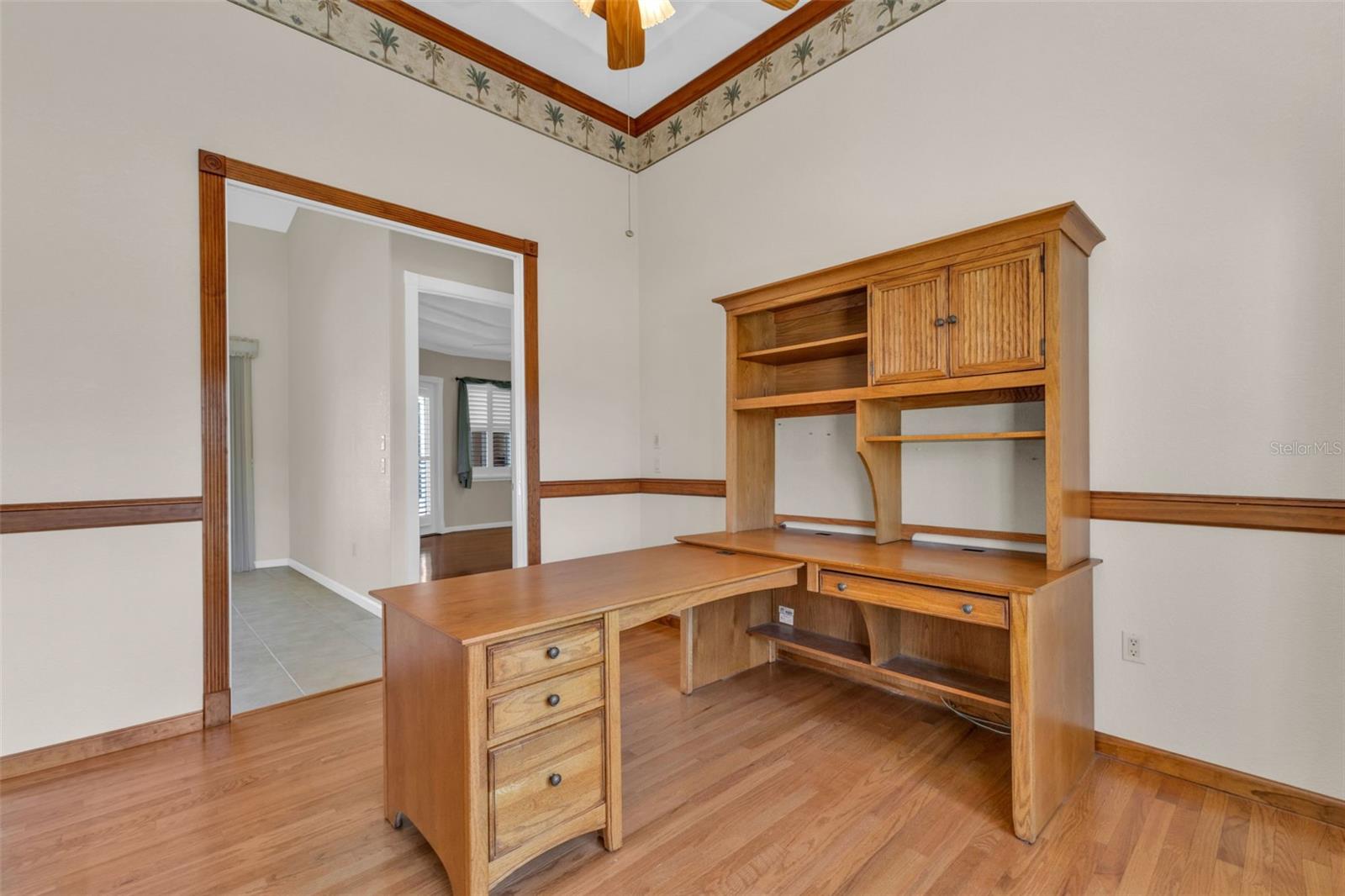 Image 19 of 97 For 570 Andora Drive