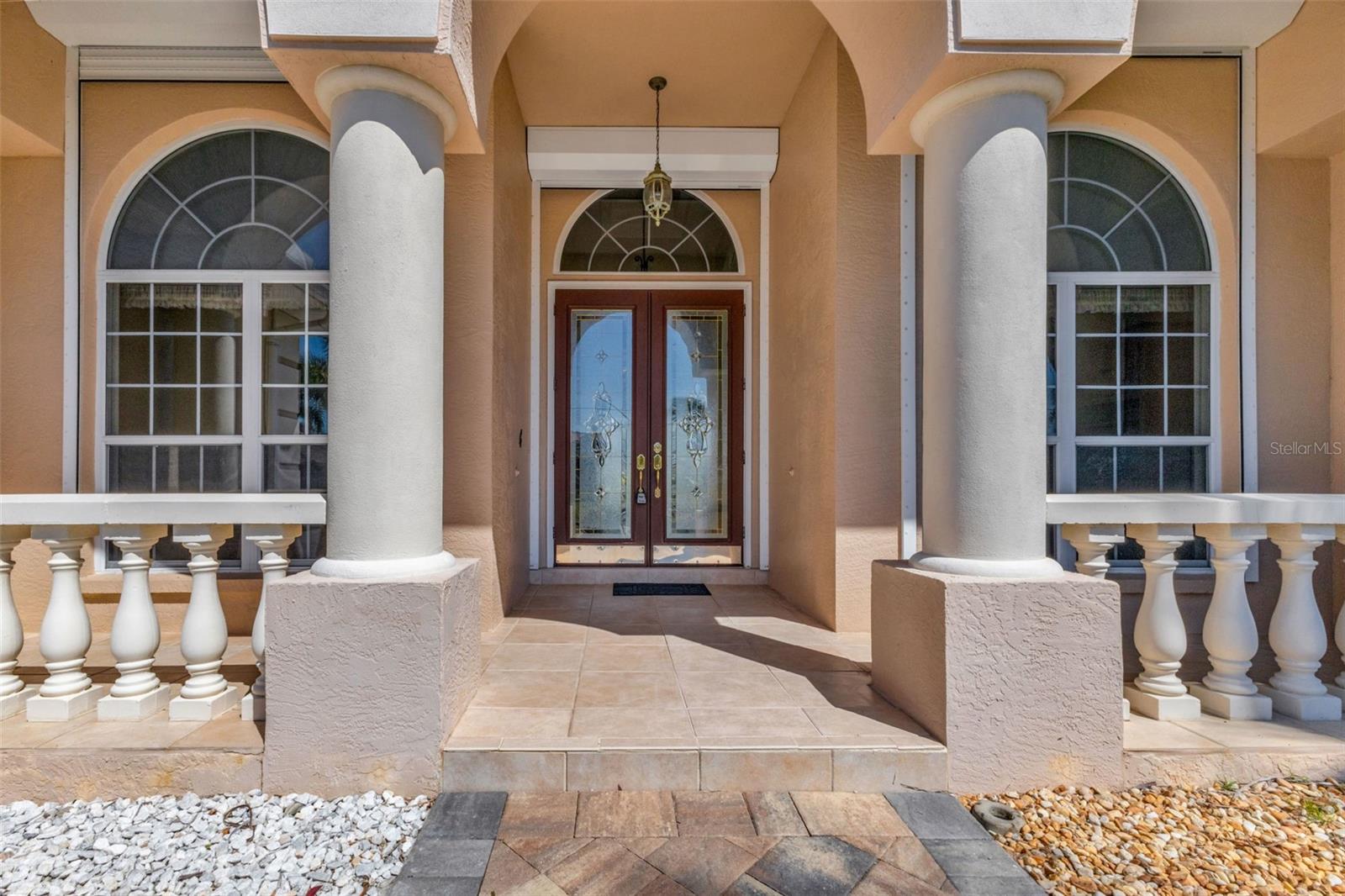 Image 2 of 97 For 570 Andora Drive