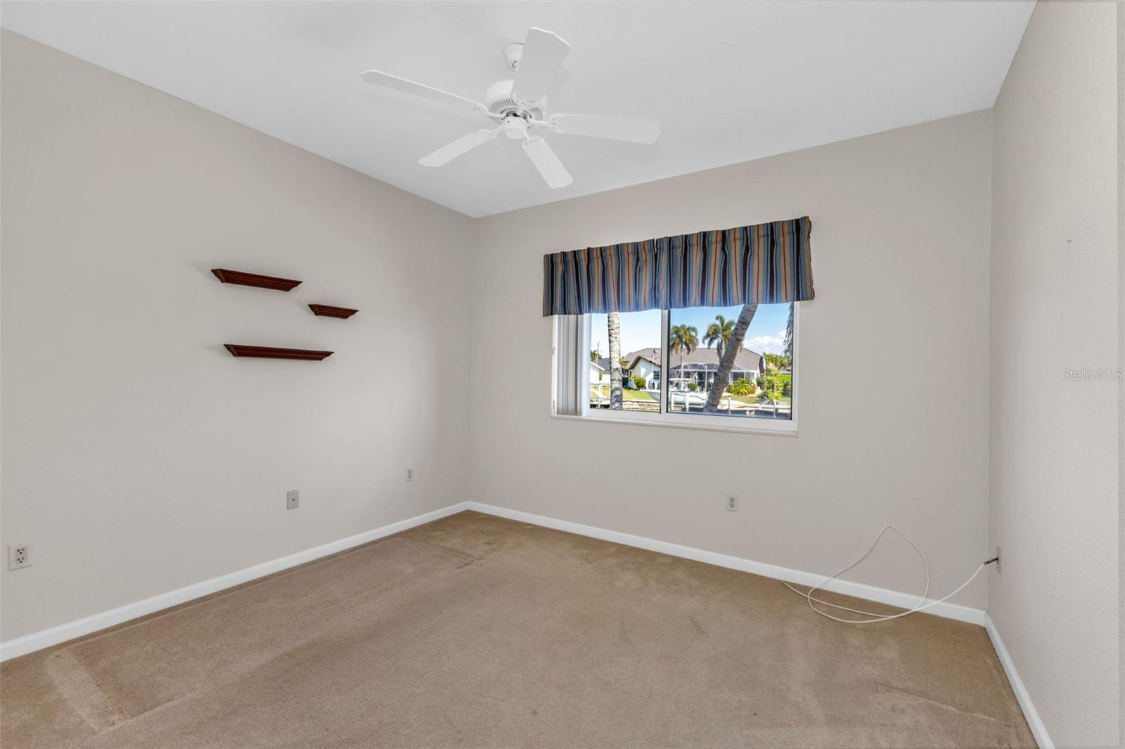 Image 52 of 97 For 570 Andora Drive