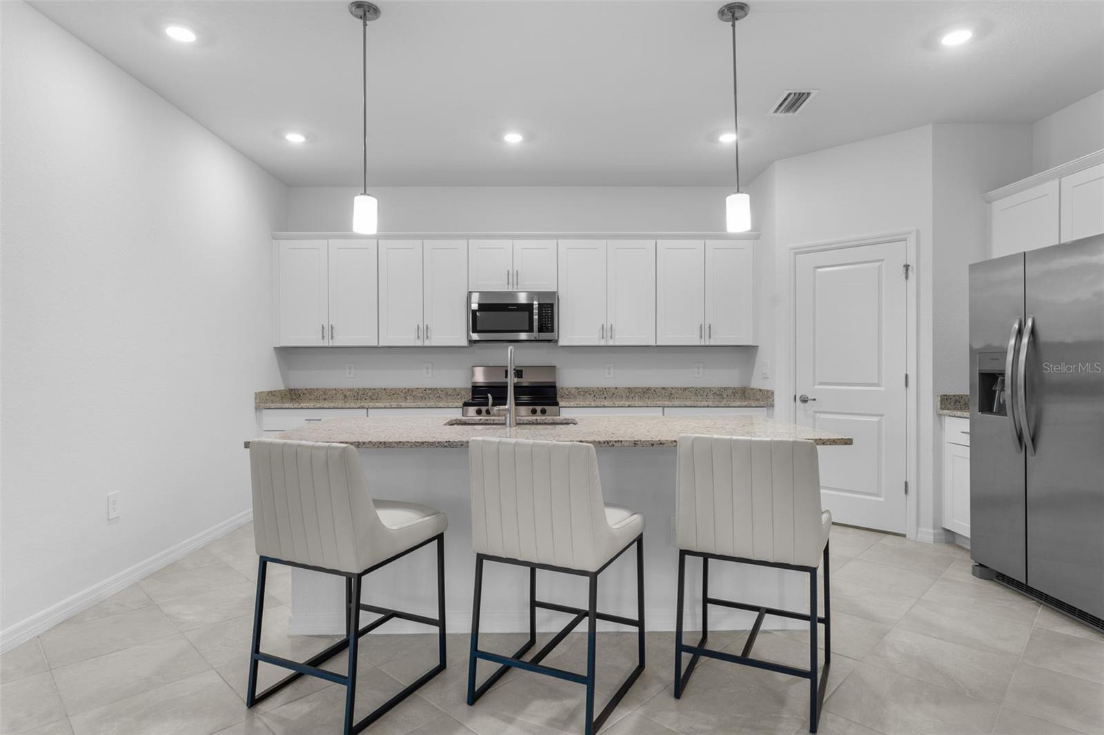 Image 11 of 48 For 1590 Saddlewood Circle