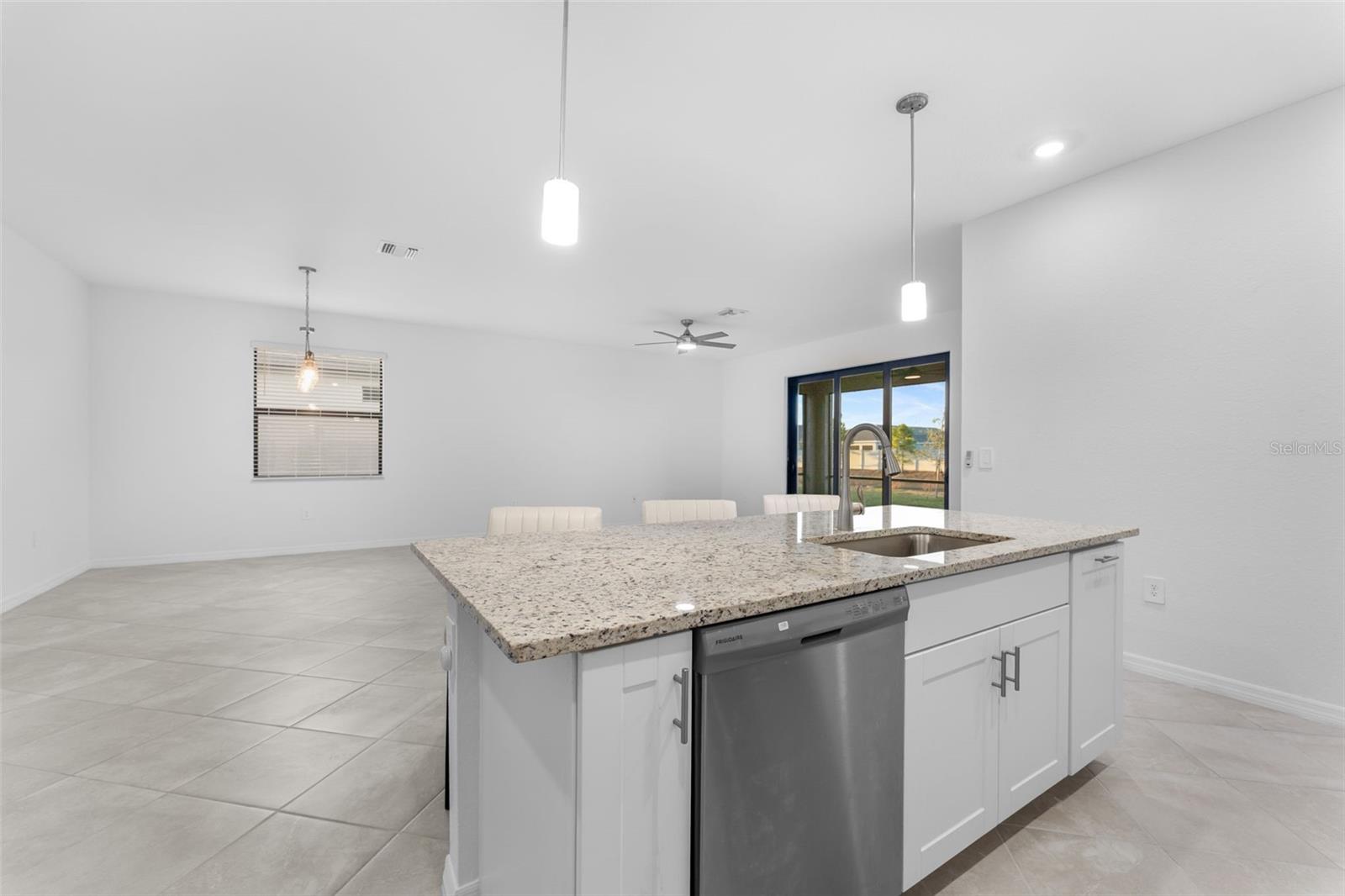 Image 15 of 48 For 1590 Saddlewood Circle