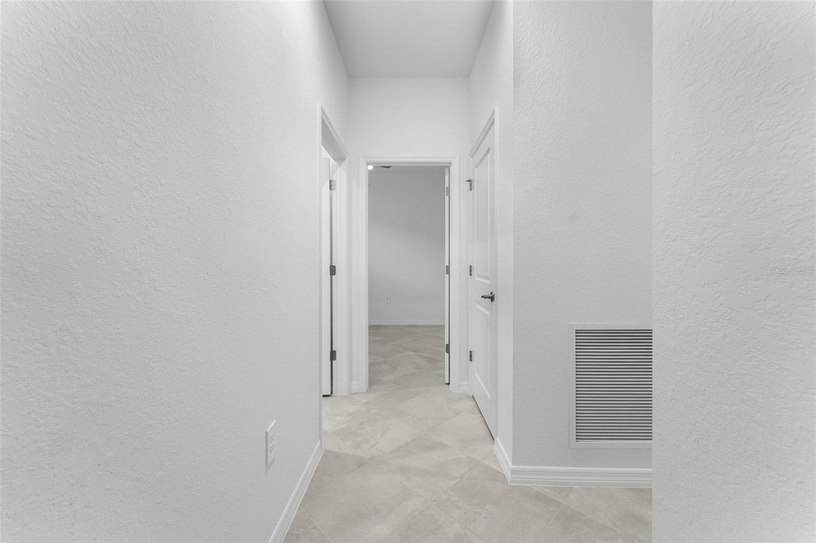 Image 22 of 48 For 1590 Saddlewood Circle