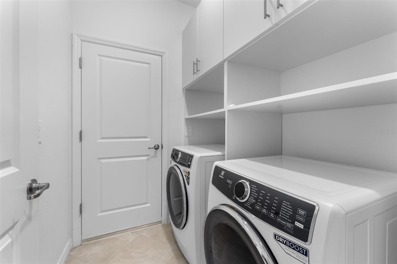 Image 31 of 48 For 1590 Saddlewood Circle