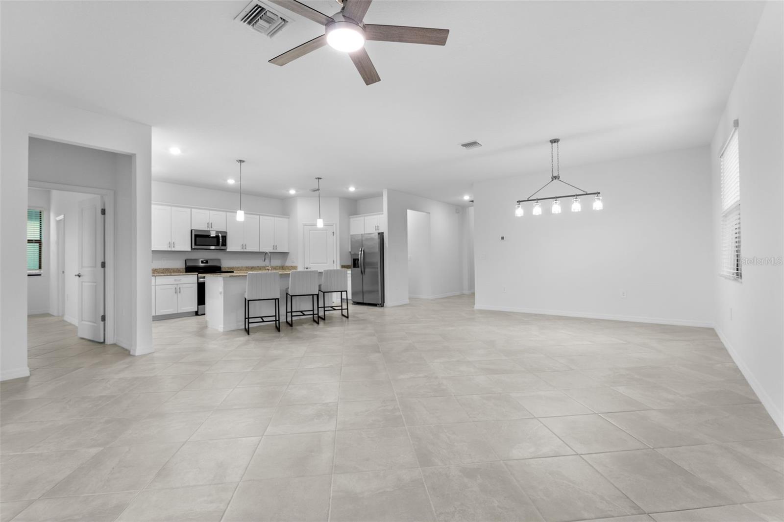 Image 8 of 48 For 1590 Saddlewood Circle