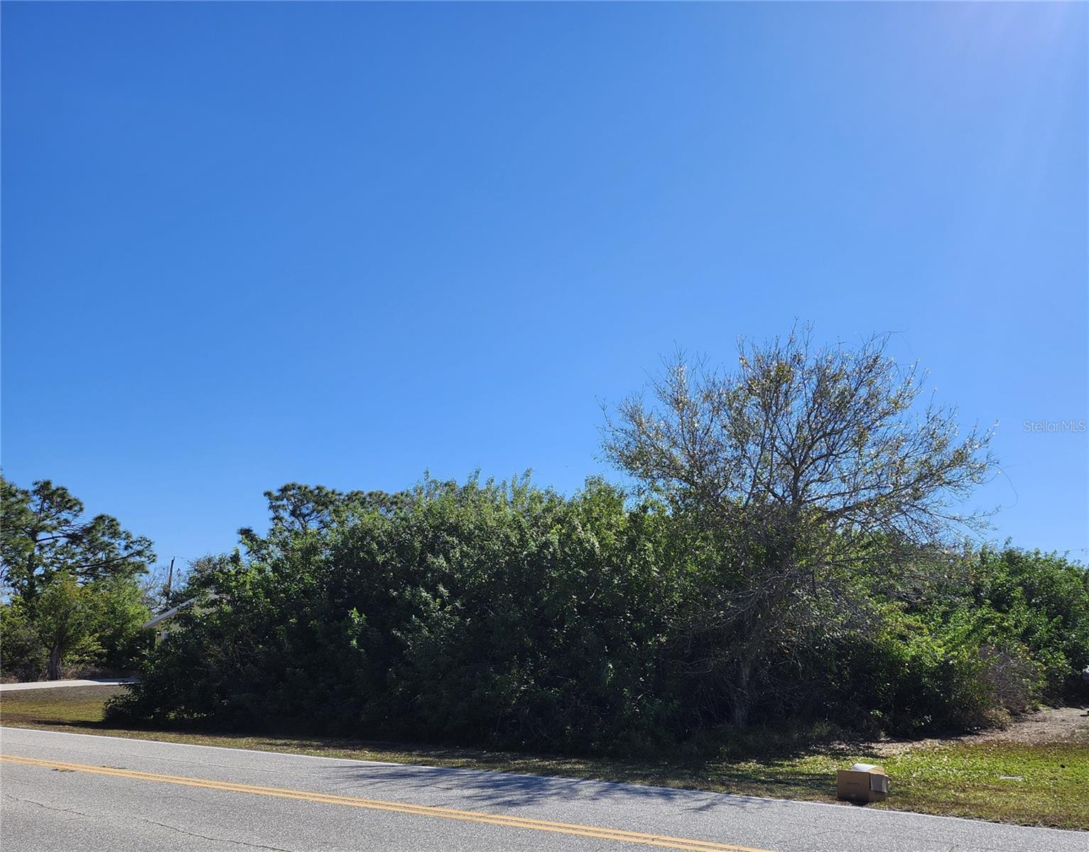 Image 5 of 9 For 11325 Oceanspray Boulevard