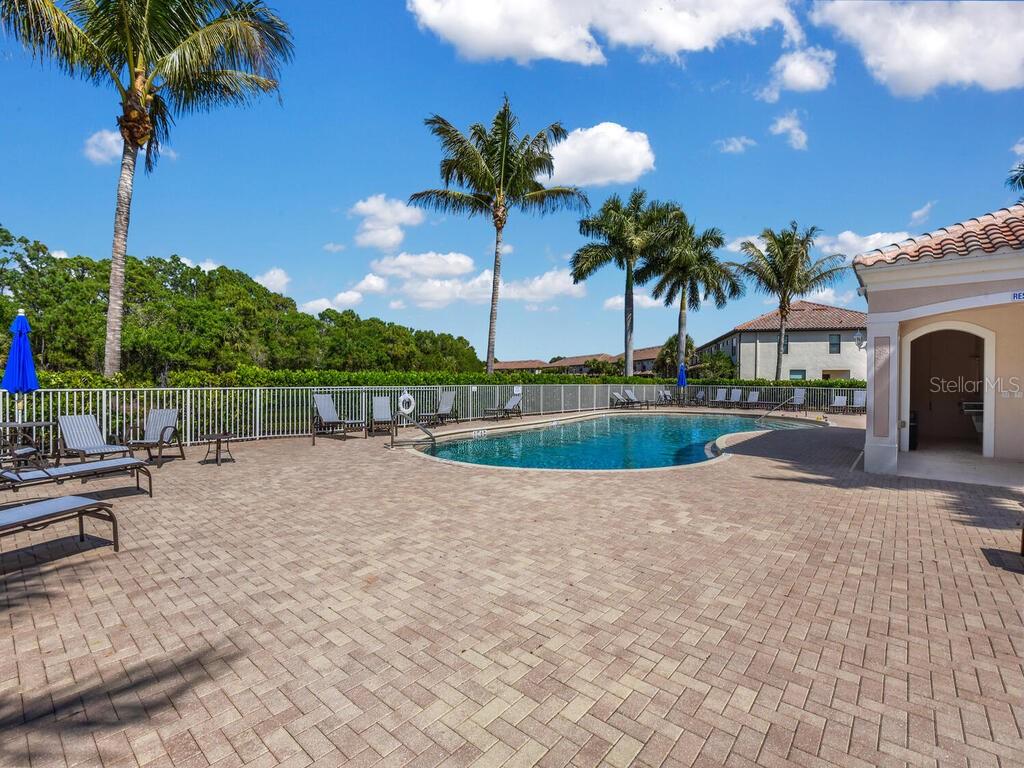 Image 17 of 21 For 1477 Weeping Willow Court