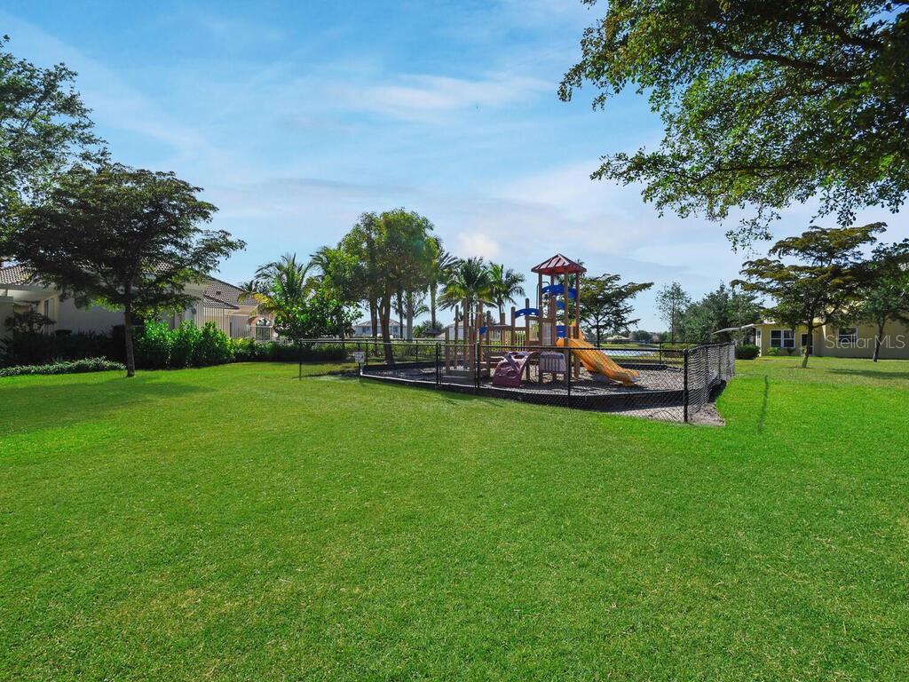 Image 19 of 21 For 1477 Weeping Willow Court