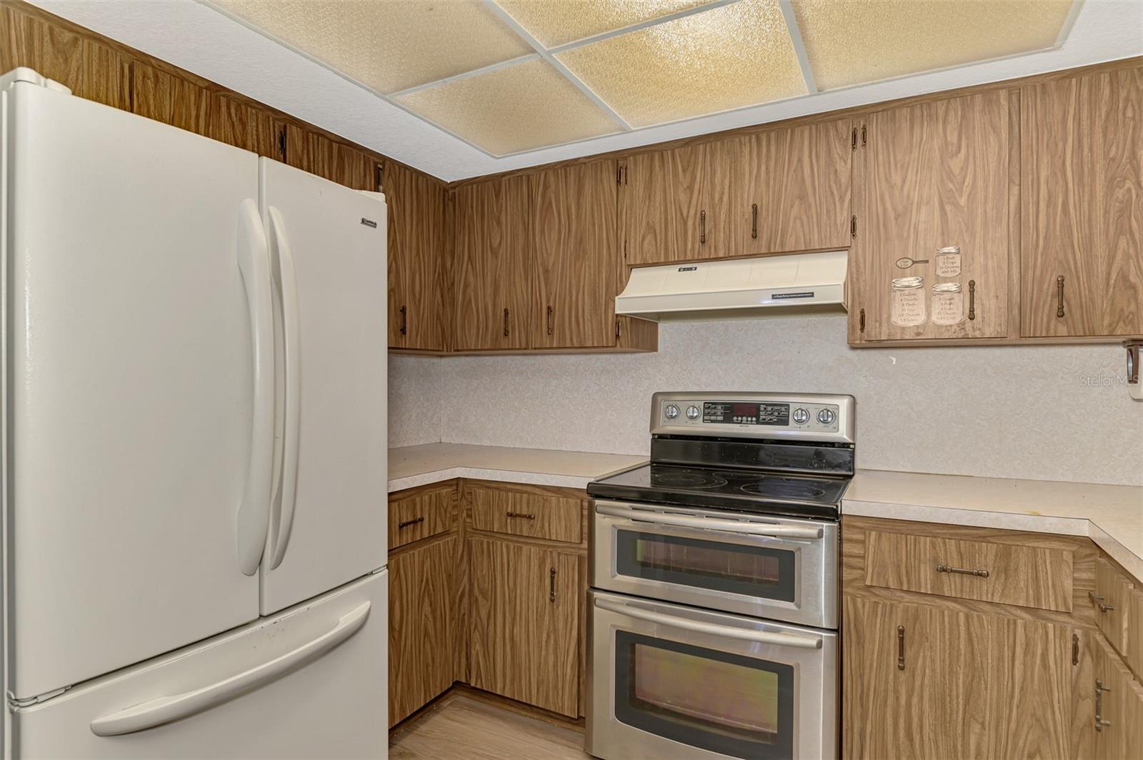 Image 16 of 50 For 22 Oakland Hills Court