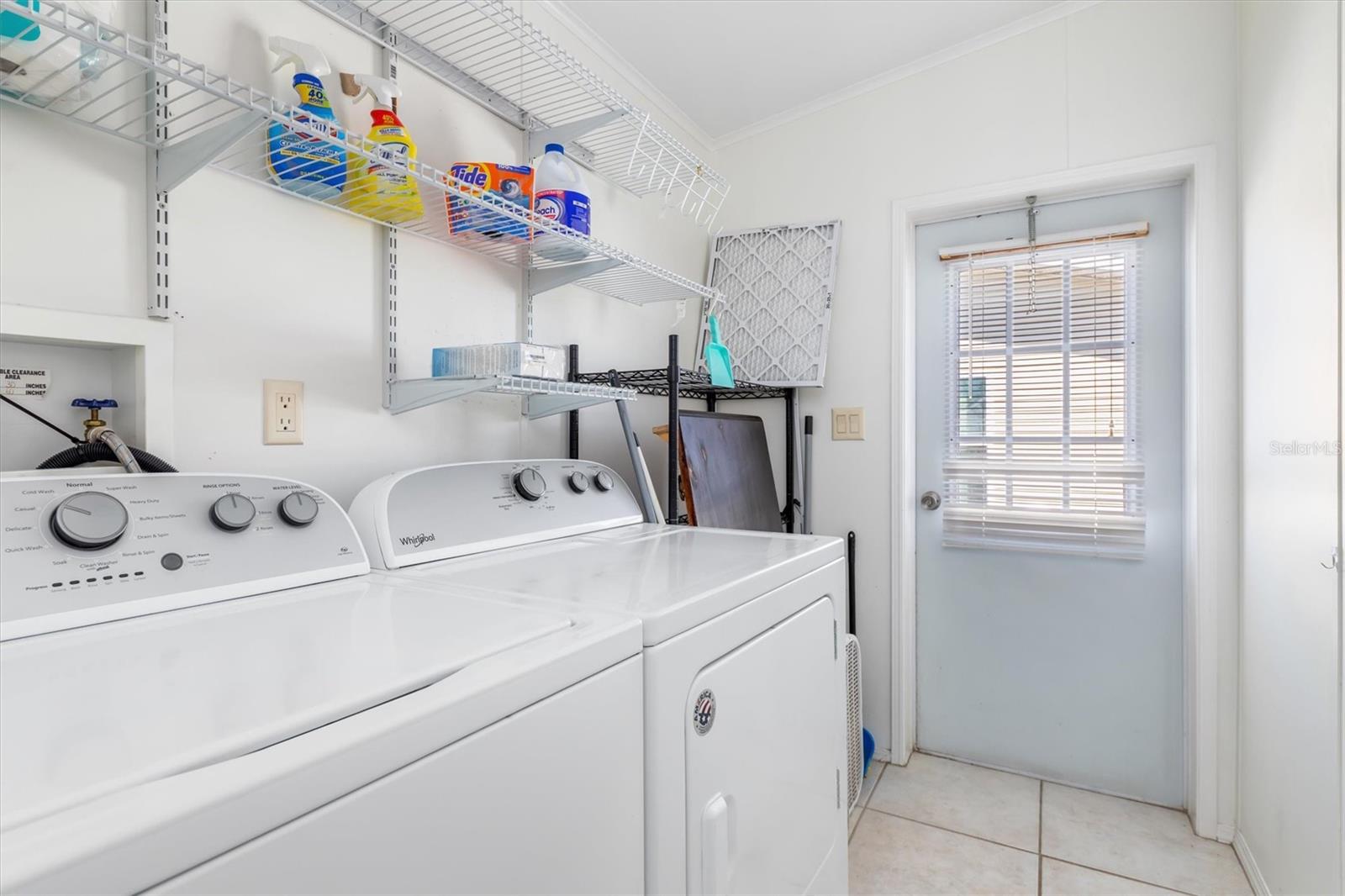 Image 28 of 50 For 1000 Kings Highway 182