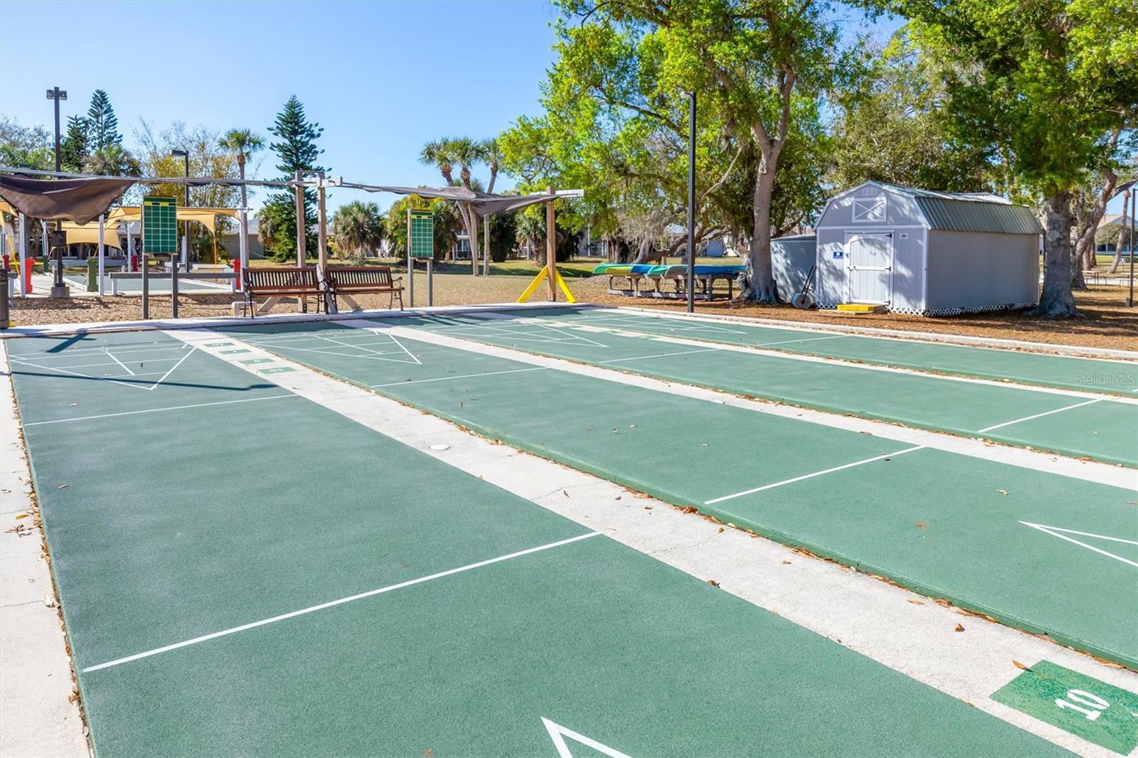 Image 44 of 50 For 1000 Kings Highway 182