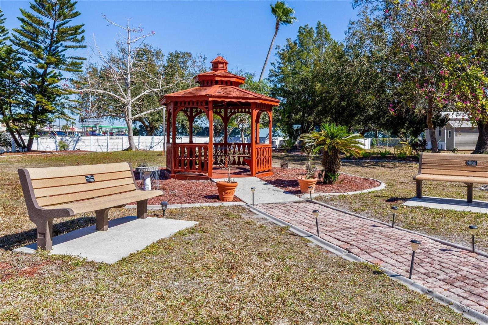 Image 50 of 50 For 1000 Kings Highway 182