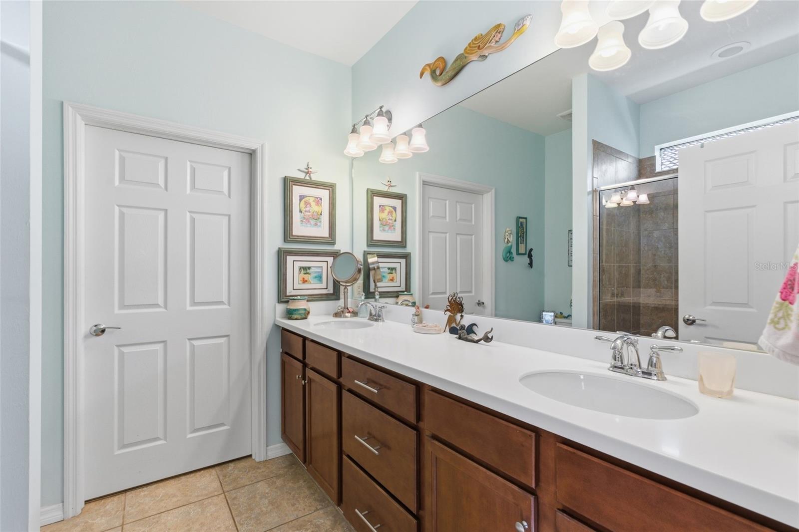 Image 13 of 33 For 19050 Mangieri Street