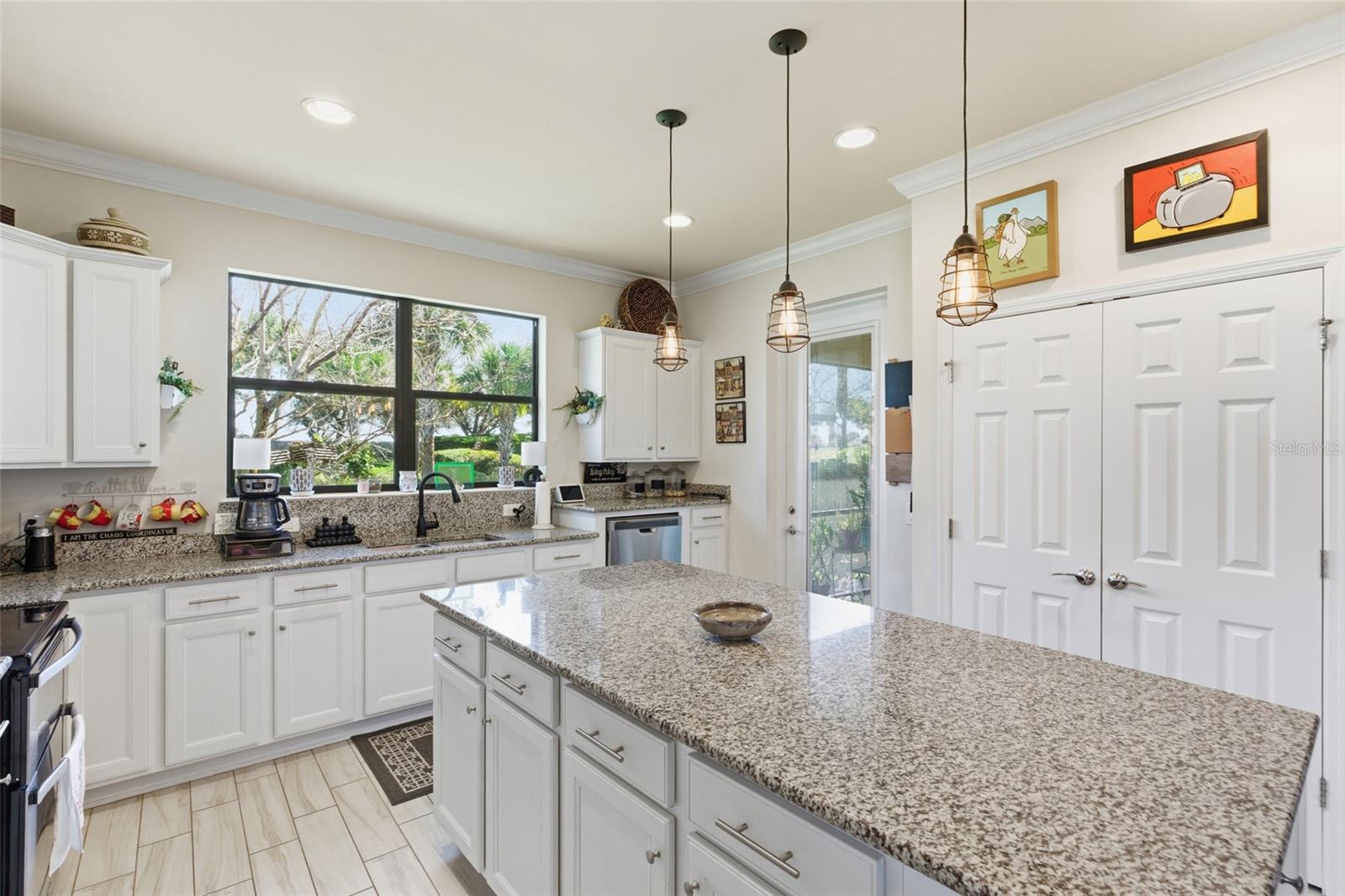 Image 9 of 33 For 19050 Mangieri Street