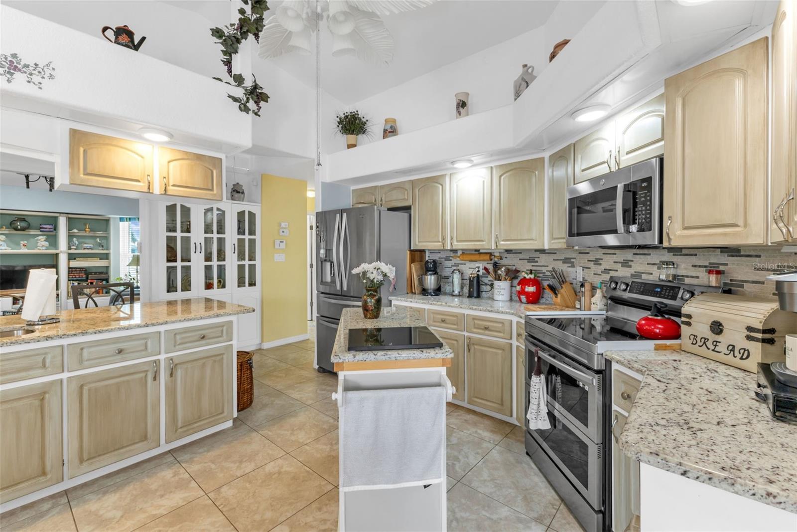 Image 23 of 58 For 26077 Huanuco Drive