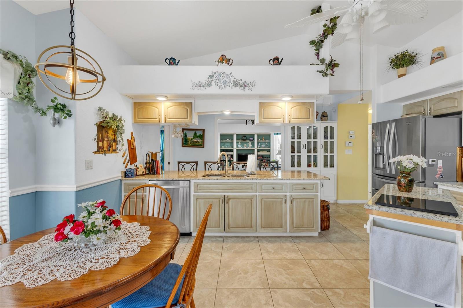 Image 24 of 58 For 26077 Huanuco Drive