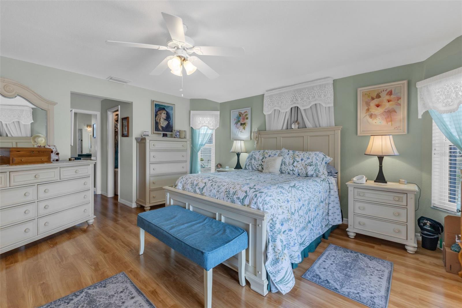 Image 33 of 58 For 26077 Huanuco Drive