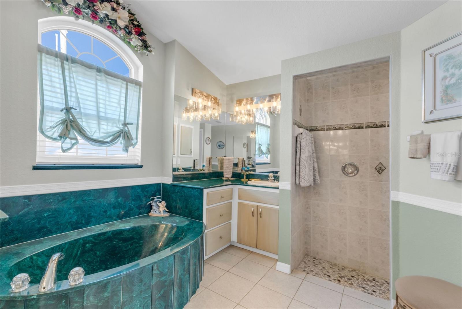 Image 37 of 58 For 26077 Huanuco Drive